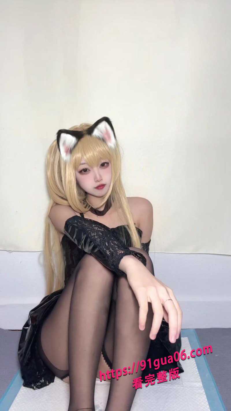福利姬神探狸狸大尺度视频 性感的身姿让人爱不释手～