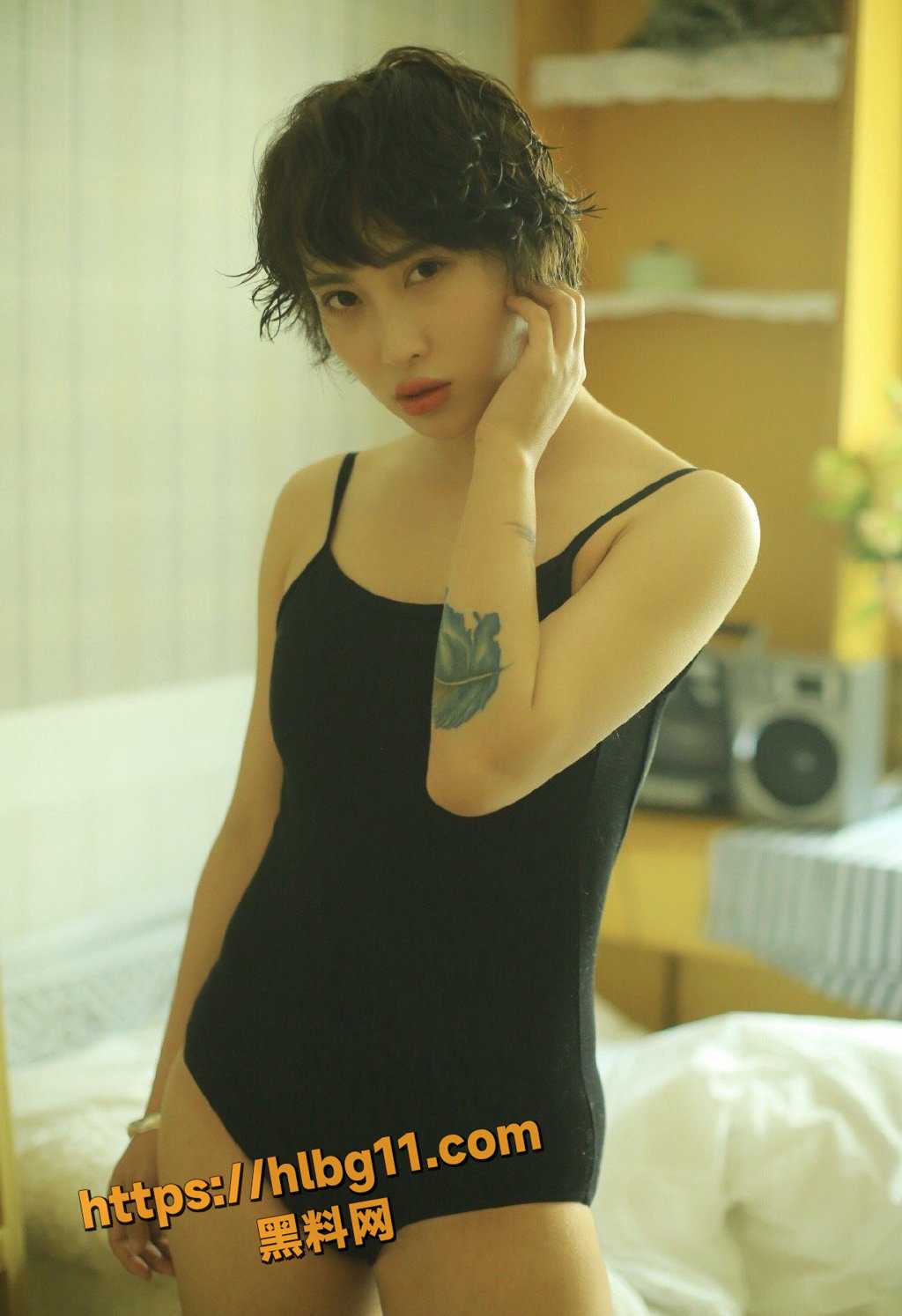 中年夫妻居家性爱自拍 老熟女传统姿势一顿输出 四十的母老虎真不容易喂饱