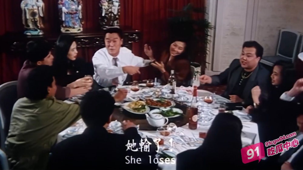 香港早期经典三级片：性感警花黑帮卧底 为获信任献身多人 香艳美乳魅惑肏穴叫得骨头都酥了 配图2