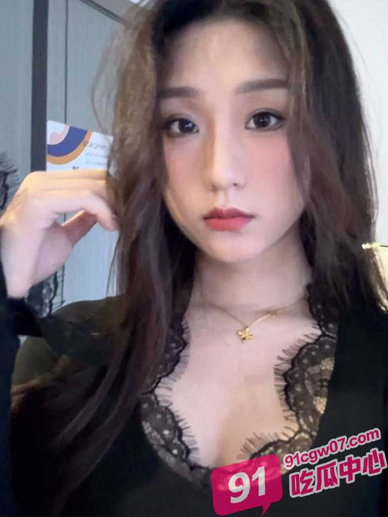 吉林长春反差母狗学生妹 阚悦铭 在酒店被调教 连干三天三夜！
