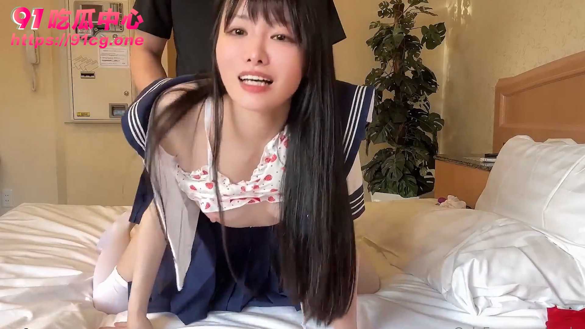 学生萝莉特殊要求白丝水手服被男友玩具玩弄大屌爆肏嫩穴高潮一波又一波真实性感演出