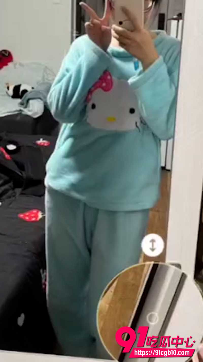 浙江反差婊刘杨不雅视频!反差婊开发屁眼喷潮巅峰销魂 却被渣男出卖曝光