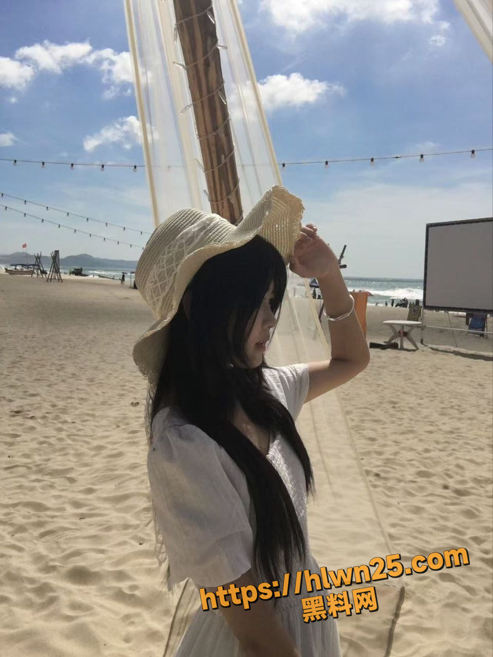广东清远源潭中学 陆铭诗 破处之后变成骚母狗 最爱自拍发骚扣着骚穴祈祷被操