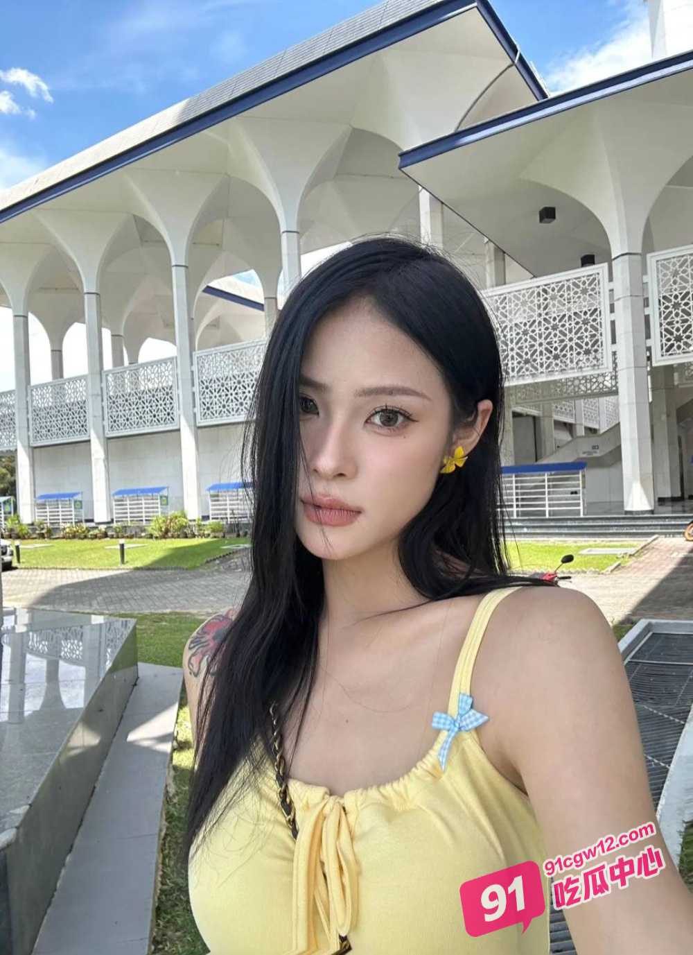 海角新作新婚骚弟媳～弟媳闺蜜定亲了 只能拿骚弟媳泄愤！ 配图3