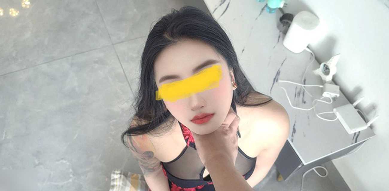 海角大神暴虐母狗 深喉干呕满嘴精液 肛交爆操哭求饶！