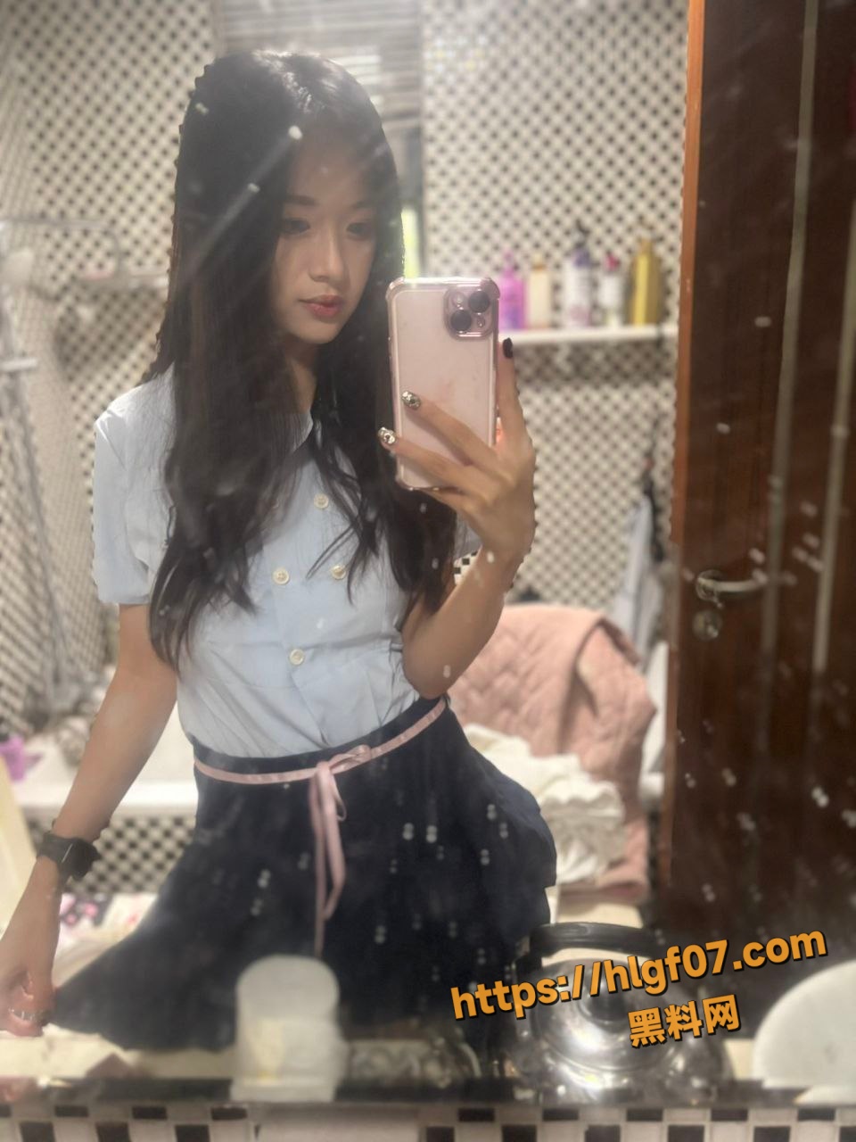 重庆反差婊子 张茹伊 私密视频流出 高颜值妹子饥渴自慰勾引男友 掰穴狂求爆操白浆喷涌！