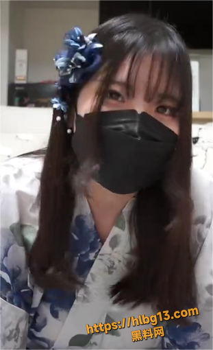 极品爆乳女神 抖音风淫荡樱花妹 微胖身材极品巨乳 薄码对镜自拍粉嫩骚穴！