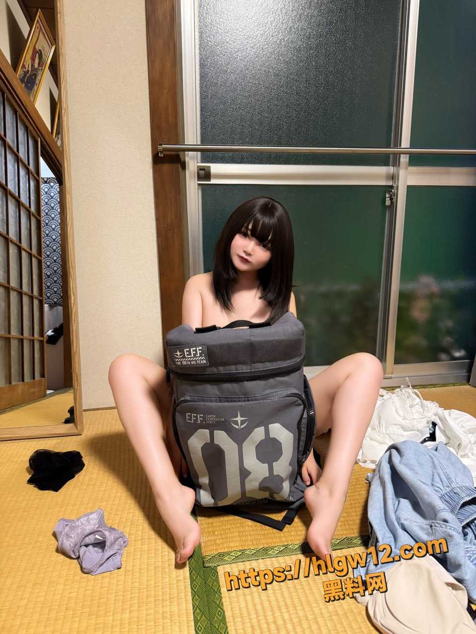 极品萝莉coser福利姬 铭铭Kizami 大尺度写真视图合集流出 制服比基尼展示三点究极粉嫩