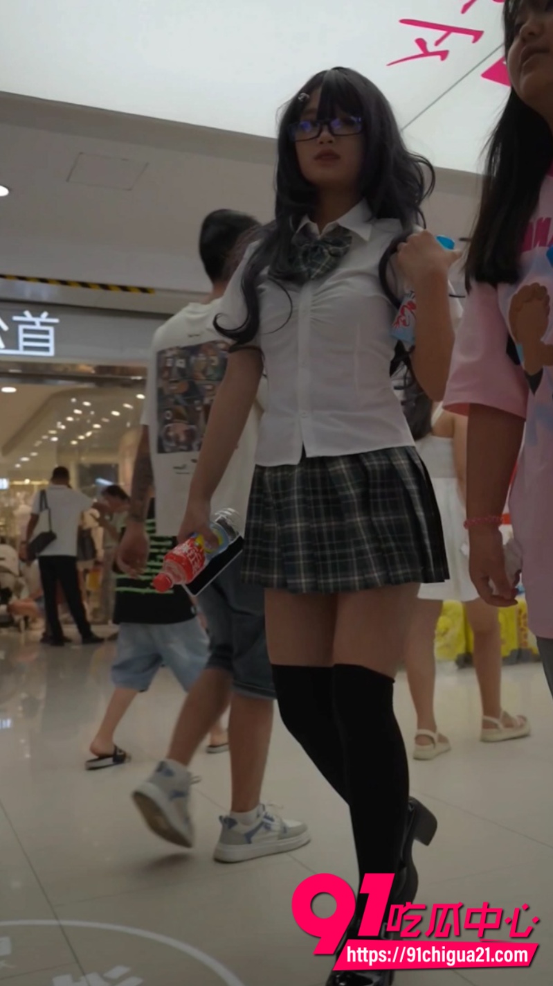 商场JK制服小姐姐3