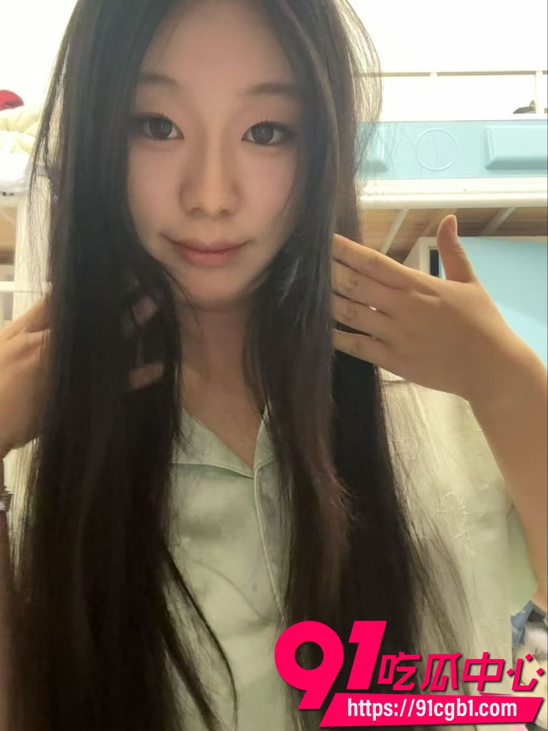天津宝坻一中毕业 内蒙古农业大学大二学生妹吴思淼 与男友裸聊自慰视频流出 清纯自拍反差极大1 天津宝坻一中毕业 内蒙古农业大学大二学生妹吴思淼 与男友裸聊自慰视频流出 清纯自拍反差极大1
