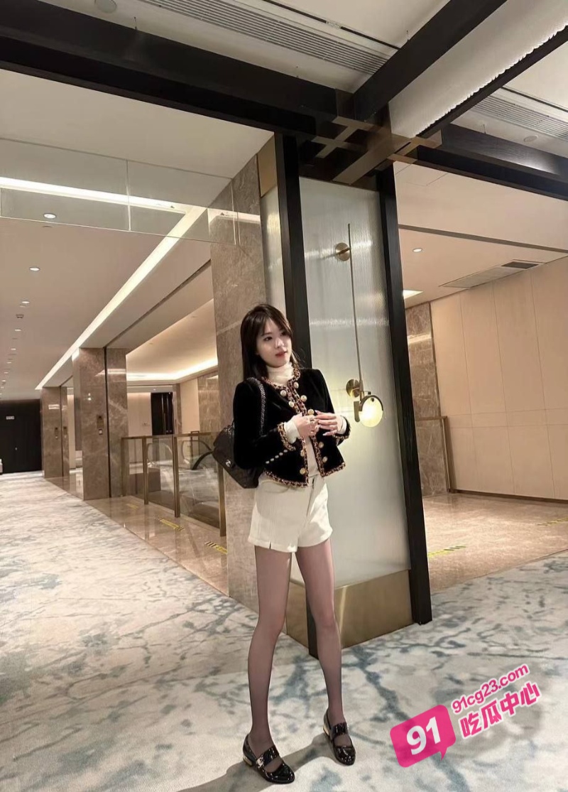 抖音穿搭博主王格格 被假富二代忽悠吃鸡啪啪遭偷拍 蝴蝶逼遭全网公示！ 配图4