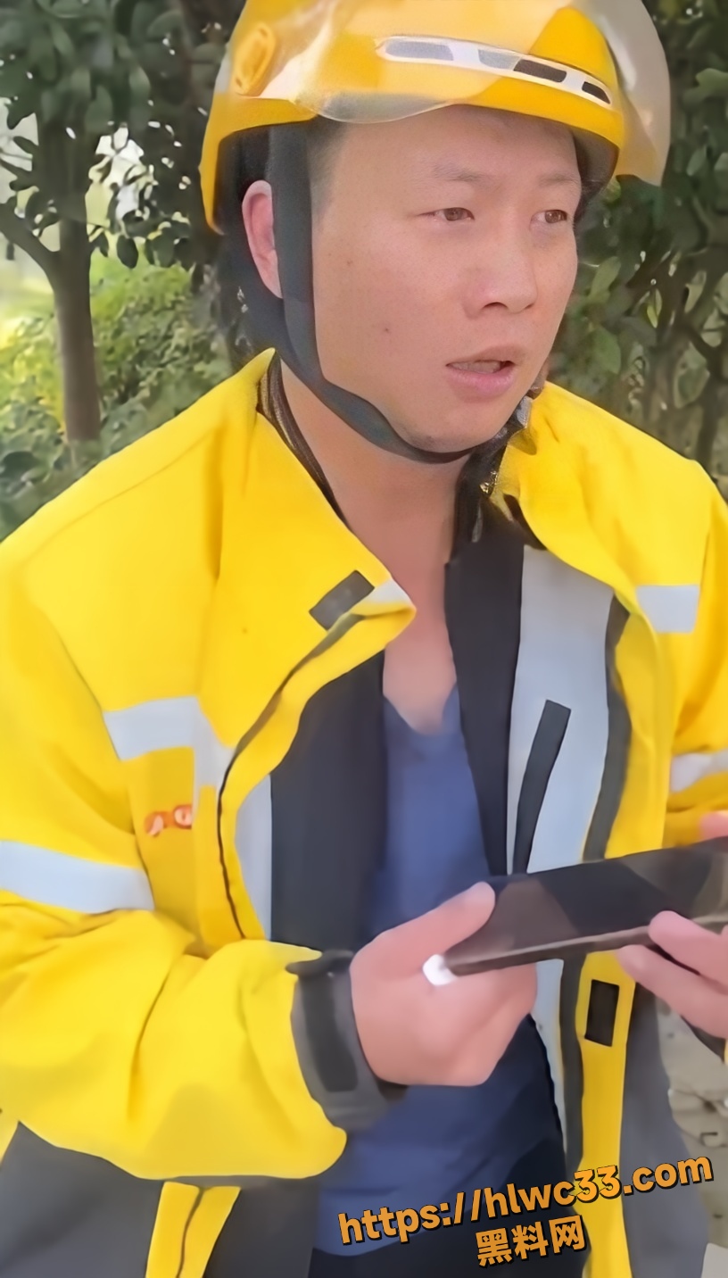 黑料正能量 四川眉山老泉桥 外卖小哥十米跃桥救人 英勇事迹温暖全城