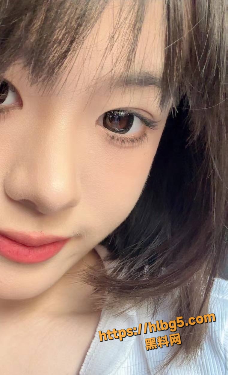 女学生与渣男分手后被渣男曝光偷拍的性爱视频 20岁河南大二女生 被男友无套中出颜射！