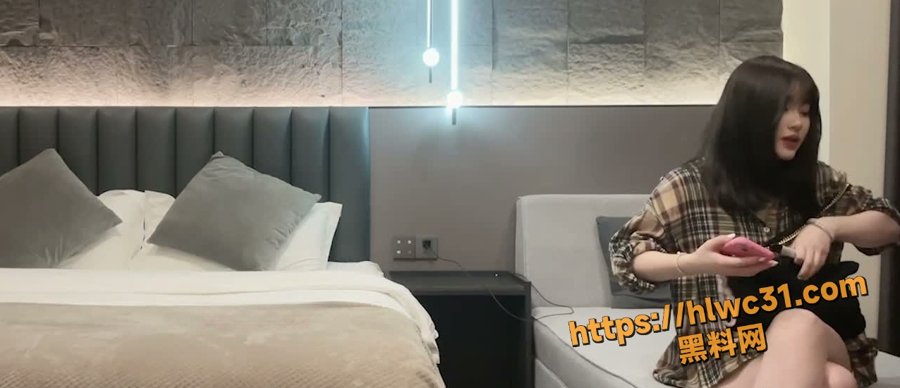 探花大神 洪七 约炮极品纹身花臂小姐姐 刚下海兼职 白嫩翘臀后入视觉极佳 肉感拉满