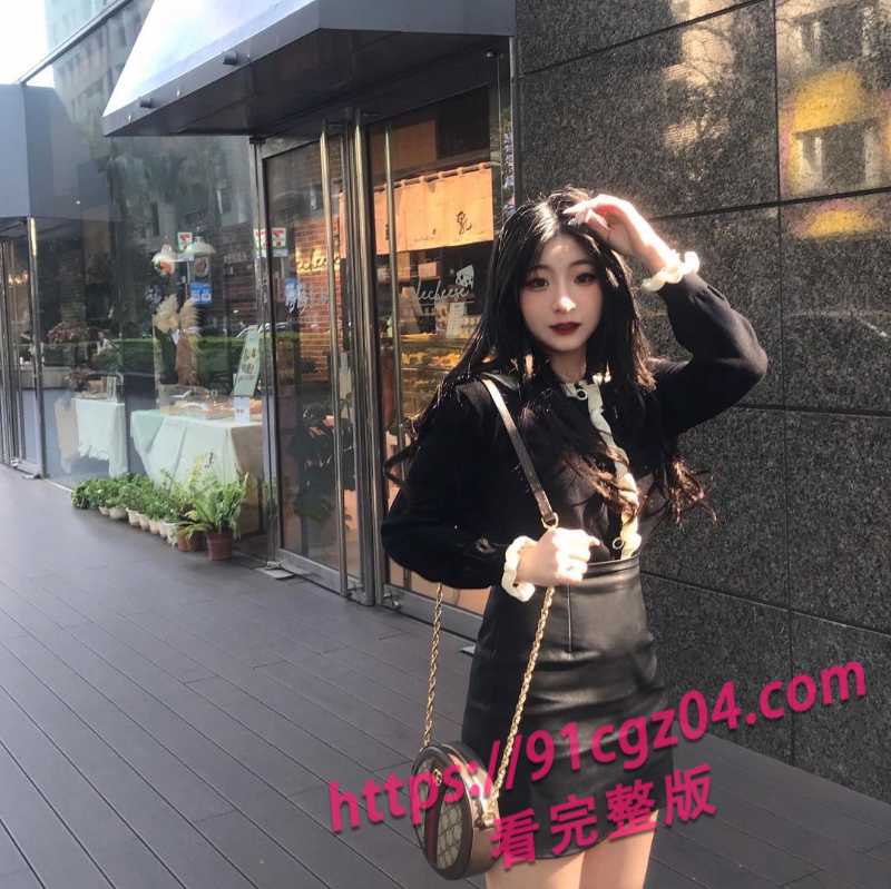 台湾女网红赵小晴被男友背刺2素材水印版