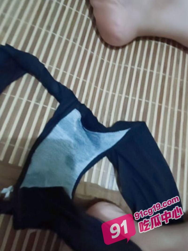 母子乱伦之乱伦妈妈计划连载剧（5）趁老爸打牌与妈妈偷欢！ 配图5