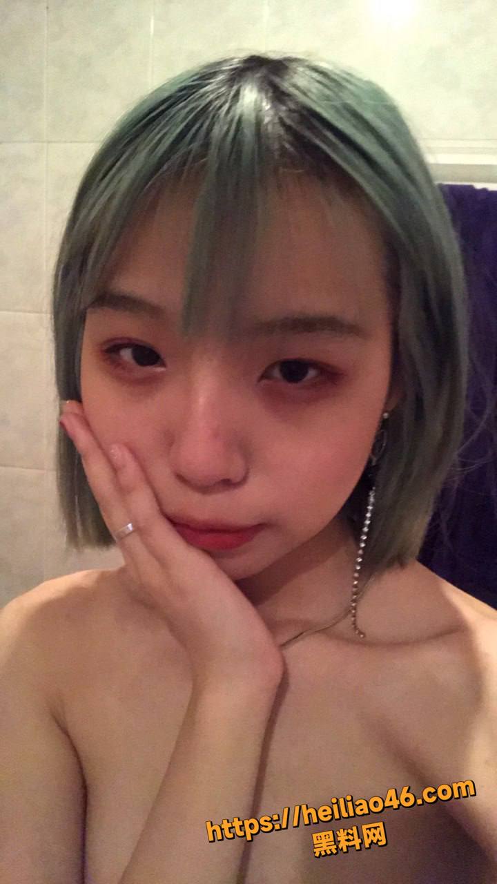 安徽精神小妹 刘佳鑫 私密视频泄露 户外露出酒店无套爆操 兄弟们速冲！