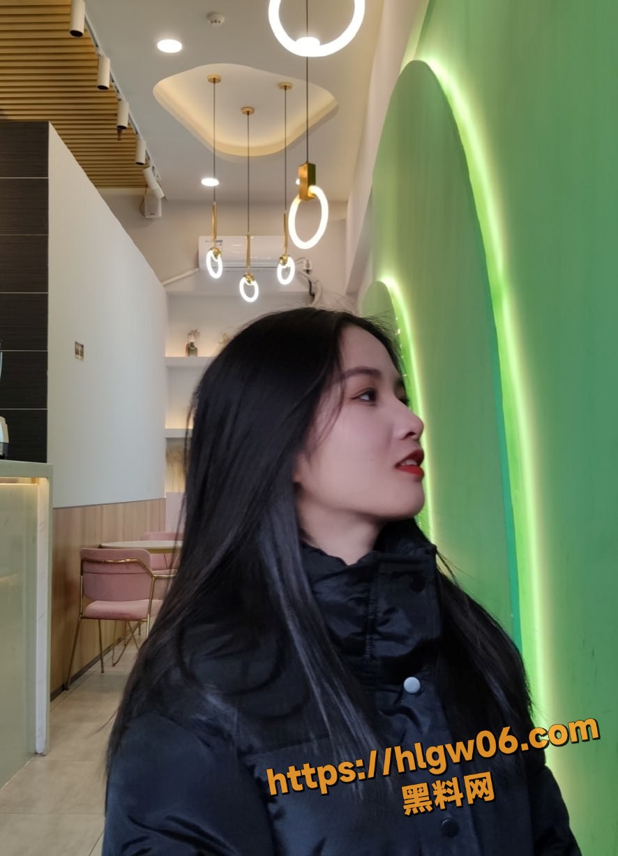 叛逆的我本想好好打工 却成了小姐 纯洁的身体已经让2000个男人肮脏的鸡巴操过！