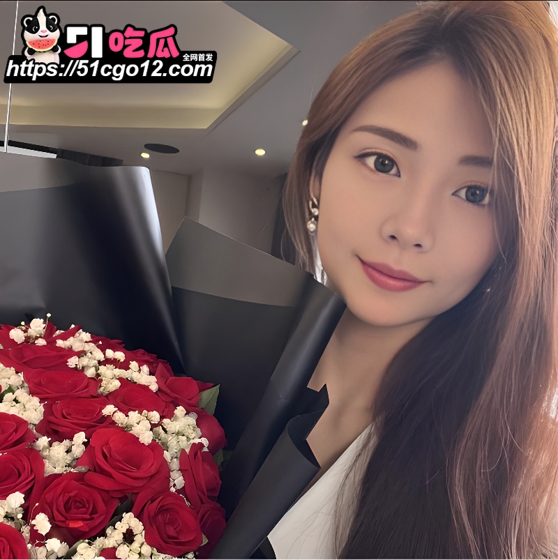 高颜博主 简佑如 2