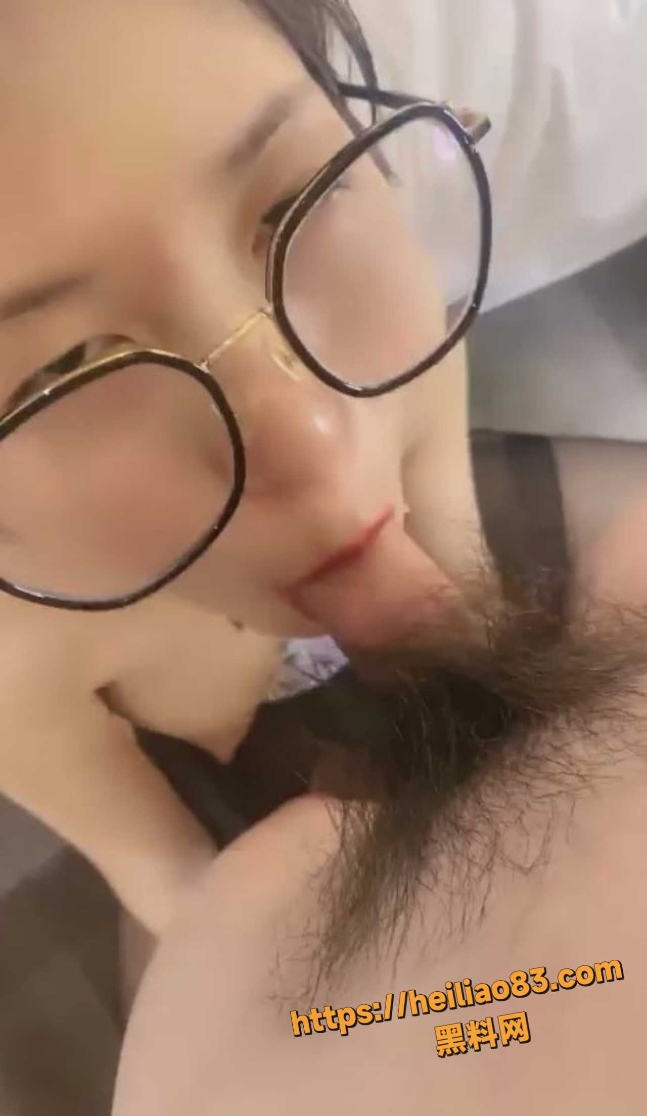 每日大赛 真实爆料合集 今日话题：巨乳眼镜妹