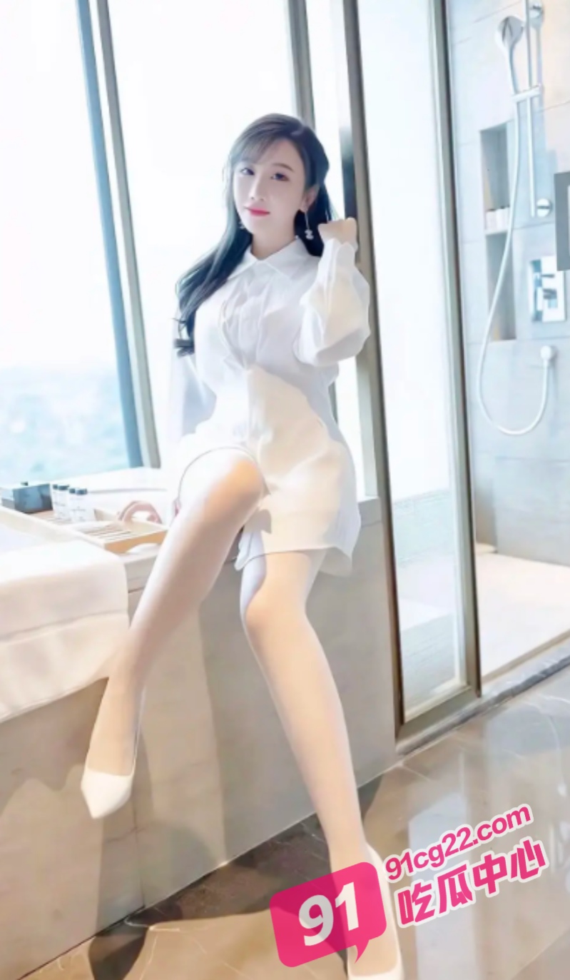 辽宁中学音乐老师 被开发出淫荡本性 性爱造诣已至化境！ 配图2