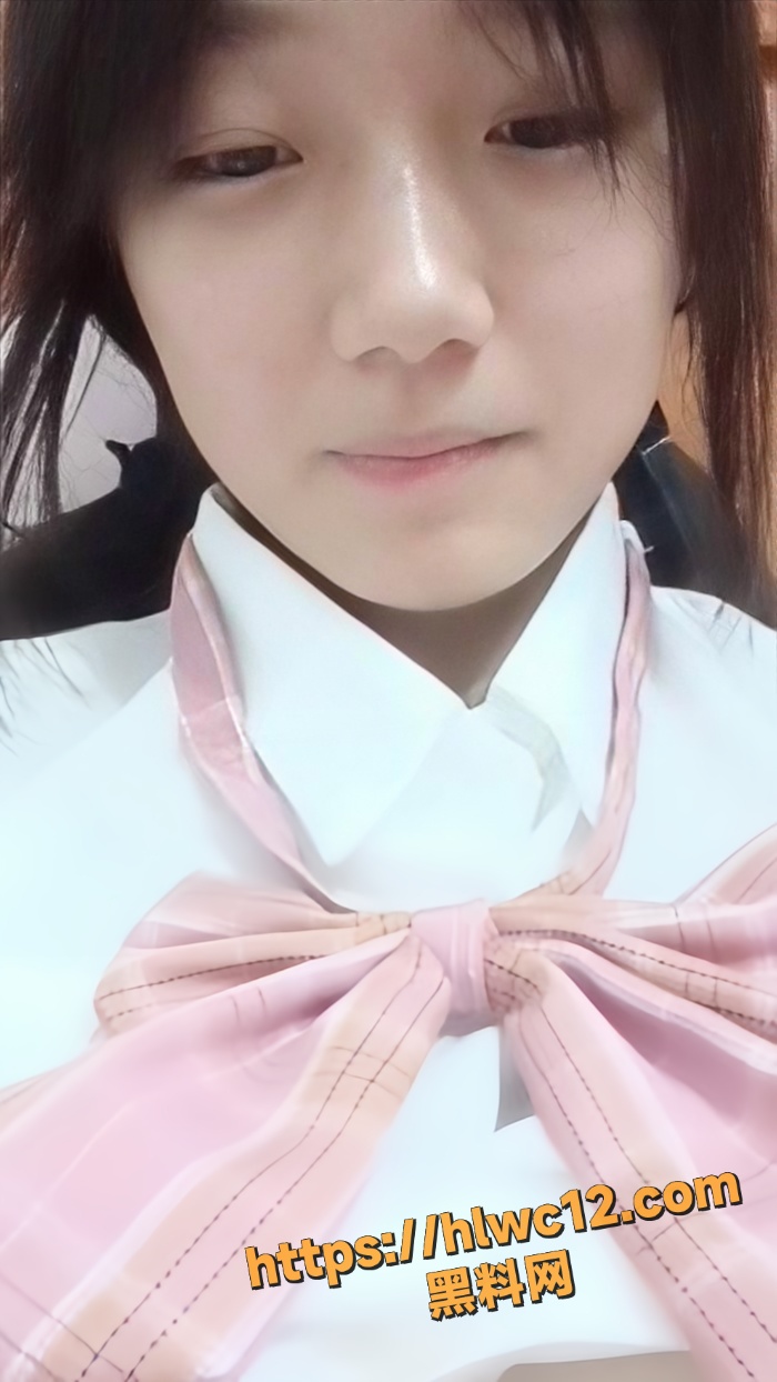极品学生妹 小耐 一对一裸聊自慰视频流出 画面反差到极致