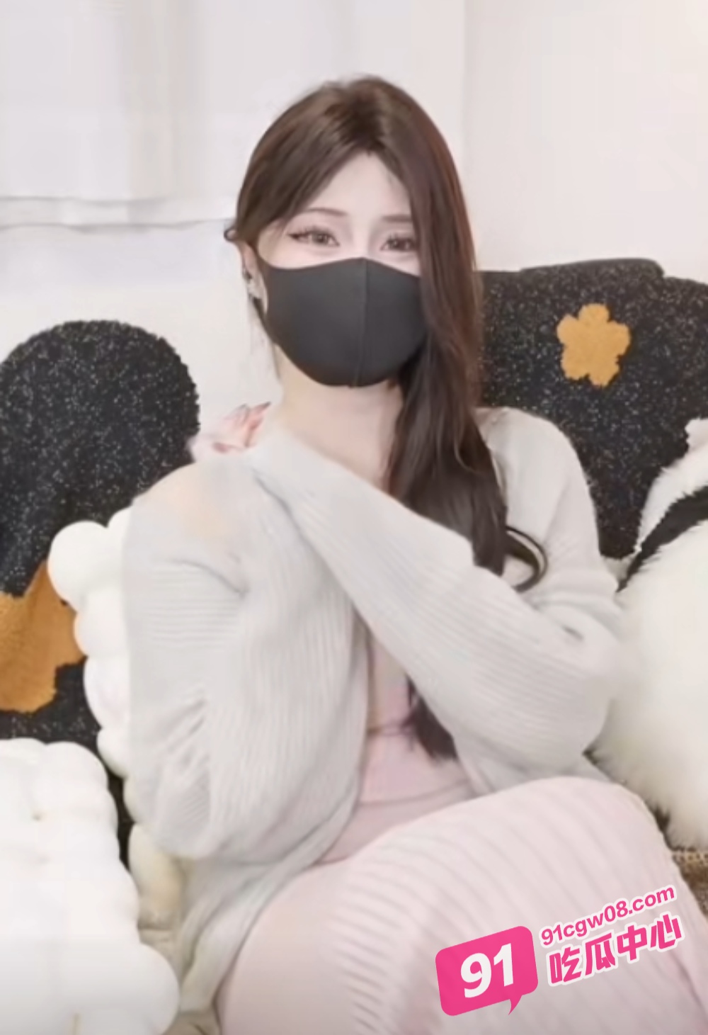 台北娜娜新作 黑暗魅魔色诱男狗 销魂淫语挑逗谁不疯狂? 配图2