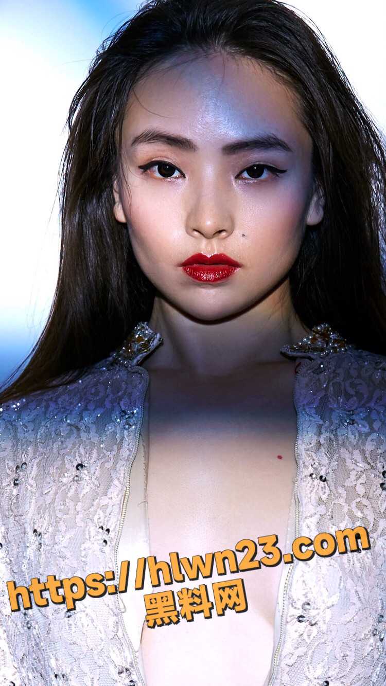 父亲出卖脑瘫女儿靠身体赚钱！三个丈夫船上轮流解决小妹饥渴的性瘾病！曾美慧孜为艺术献身