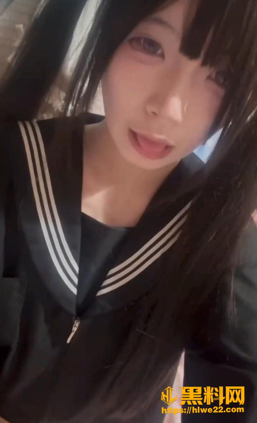 双马尾水手服精神小妹 居家大尺度自拍 非常嫩的馒头奶 玻璃瓶自慰浪叫超诱人