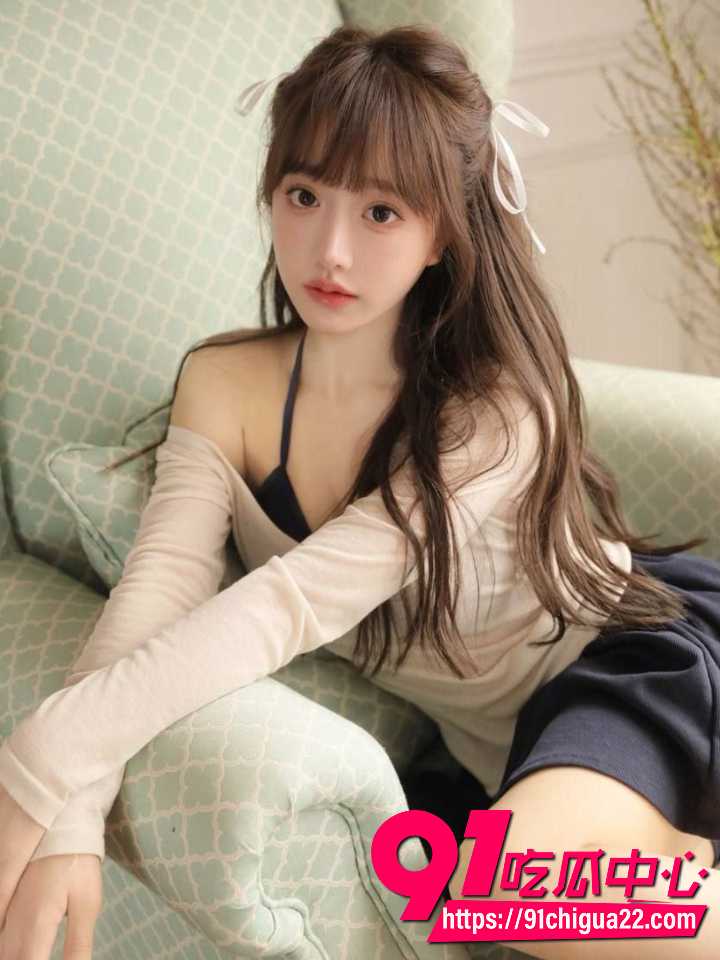 海角精选顶级反差女神露露女儿日记1