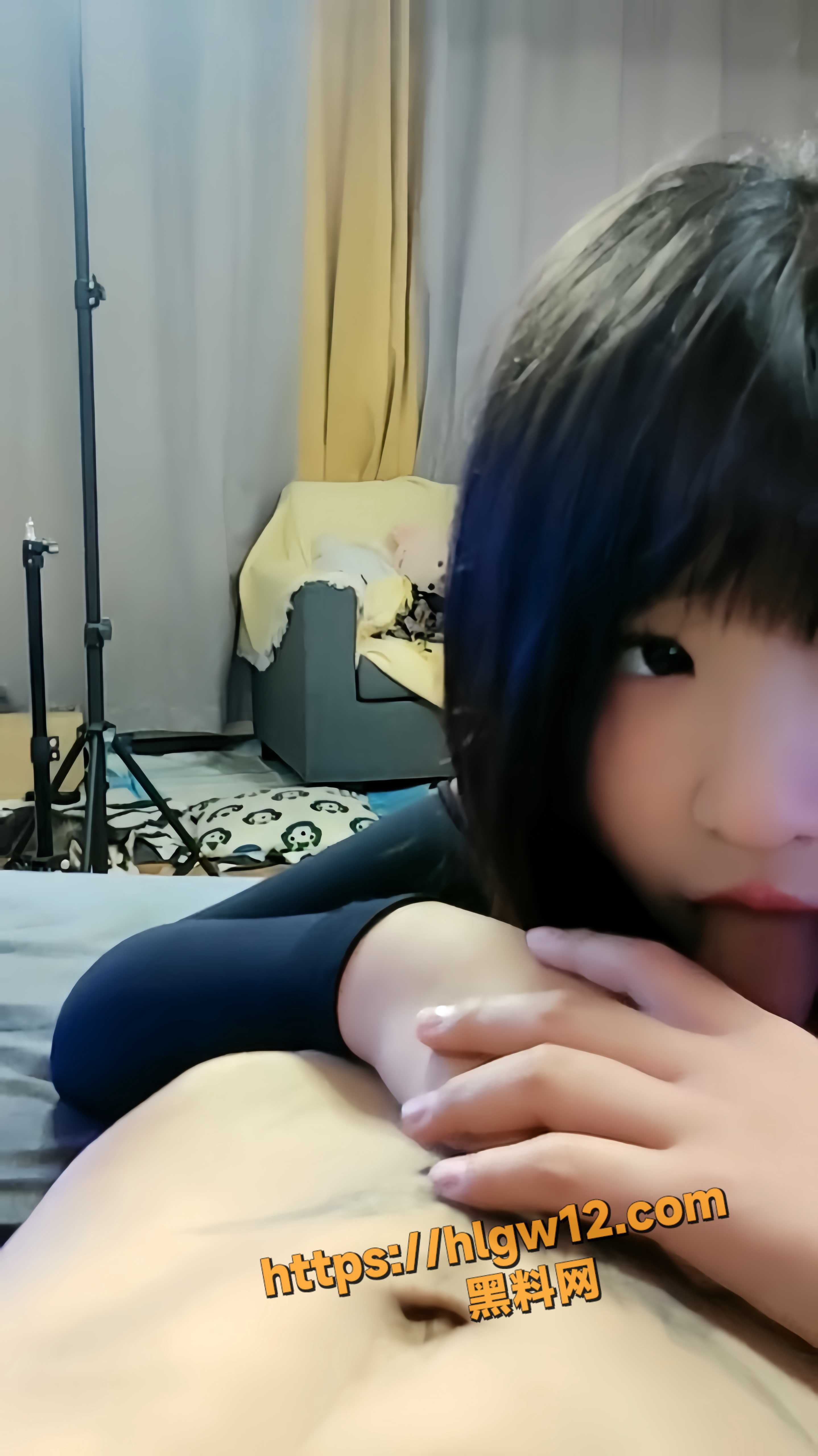 极品纹身精神小妹 酒店与男友激情啪啪视频曝光 迷恋舔屌 屁眼塞肛塞被爆操 画面淫靡至极！