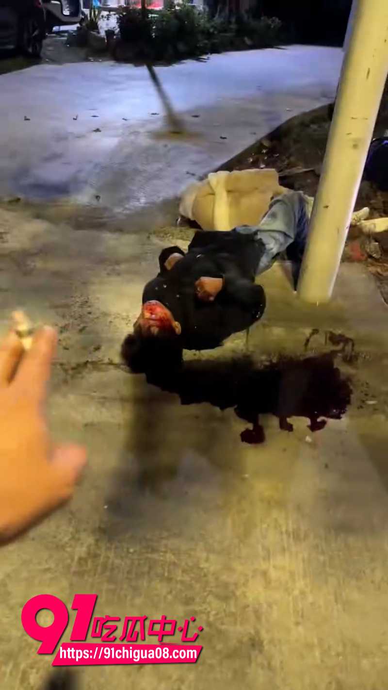 福建9号电车鬼火少年带着妹子炸街结果命丧当场10