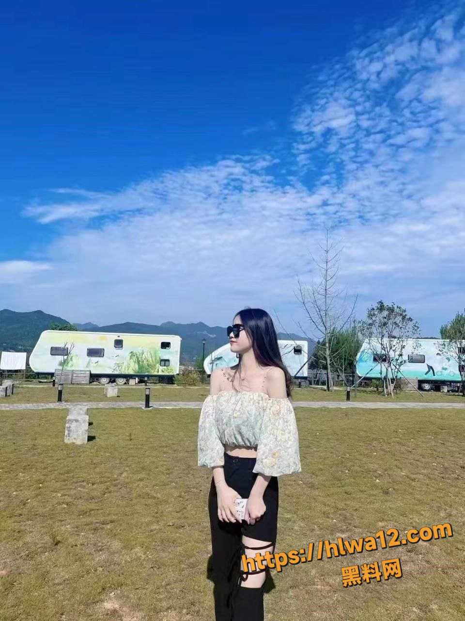 清纯高颜 学生妹 被金主拿下调教 极品少女巨乳露出上位乘骑 反差性感小母狗！