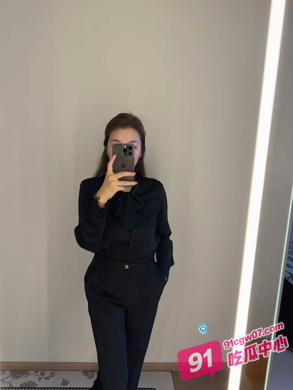 深圳北海粤宴航盛店 巨乳老板娘 陈英梅 为了抢生意竟发裸照勾引老顾客！ 配图6