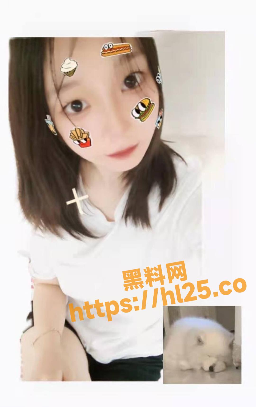 大学时的女同学在军训时就已盯很久，长相清纯的她却也极为淫骚！拍摄大量裸体自慰视频被爆～