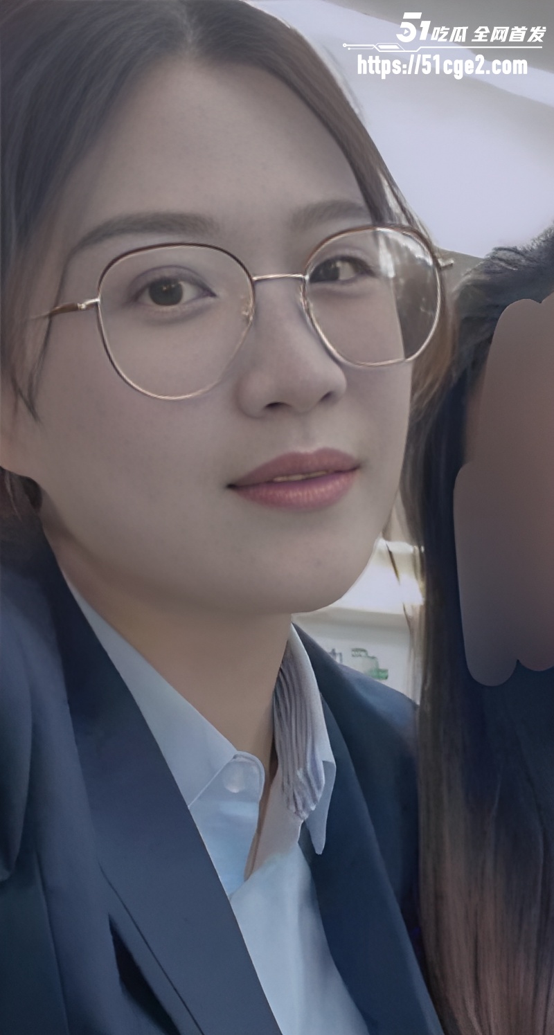 深圳极品银行女职员刚结婚就偷情03
