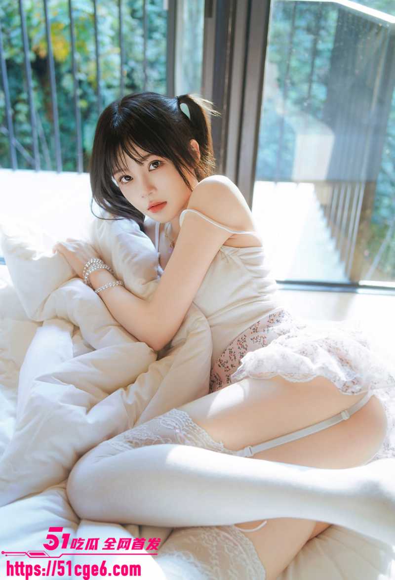 桜桃喵春日碎花写真 1 拷贝