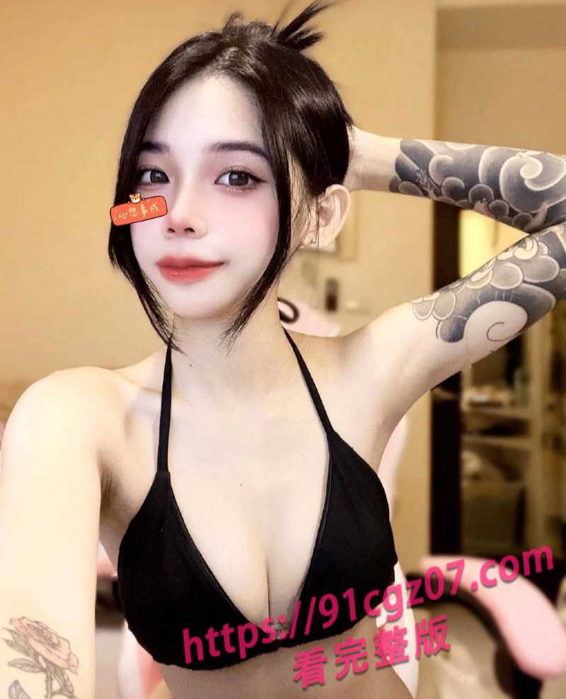 御姐风少妇被渣男抛弃 被瓜友趁虚而入偷拍视频