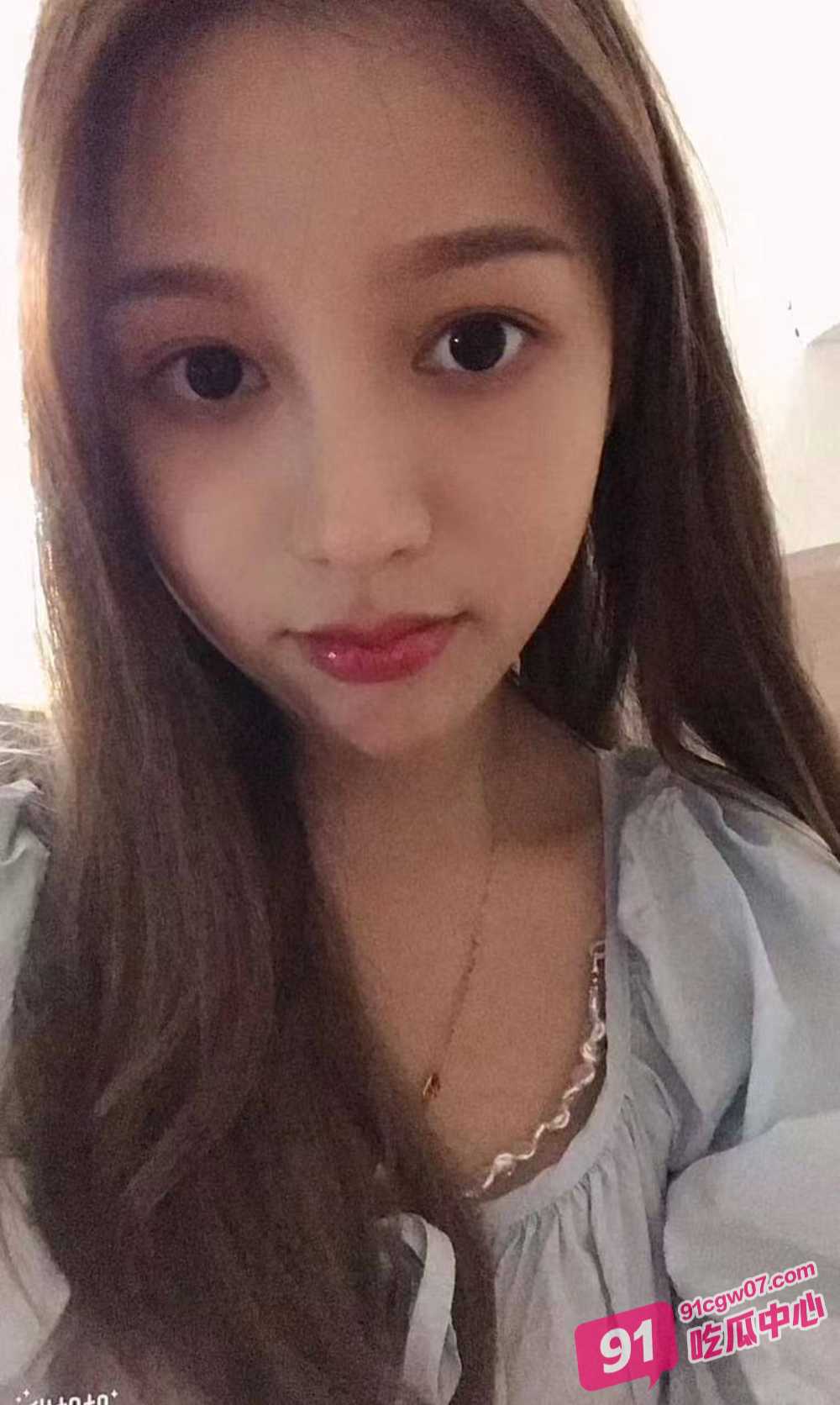 杭州性感女神赵琴 表面纯欲天使 私底经常拍全裸视频骚媚入骨！