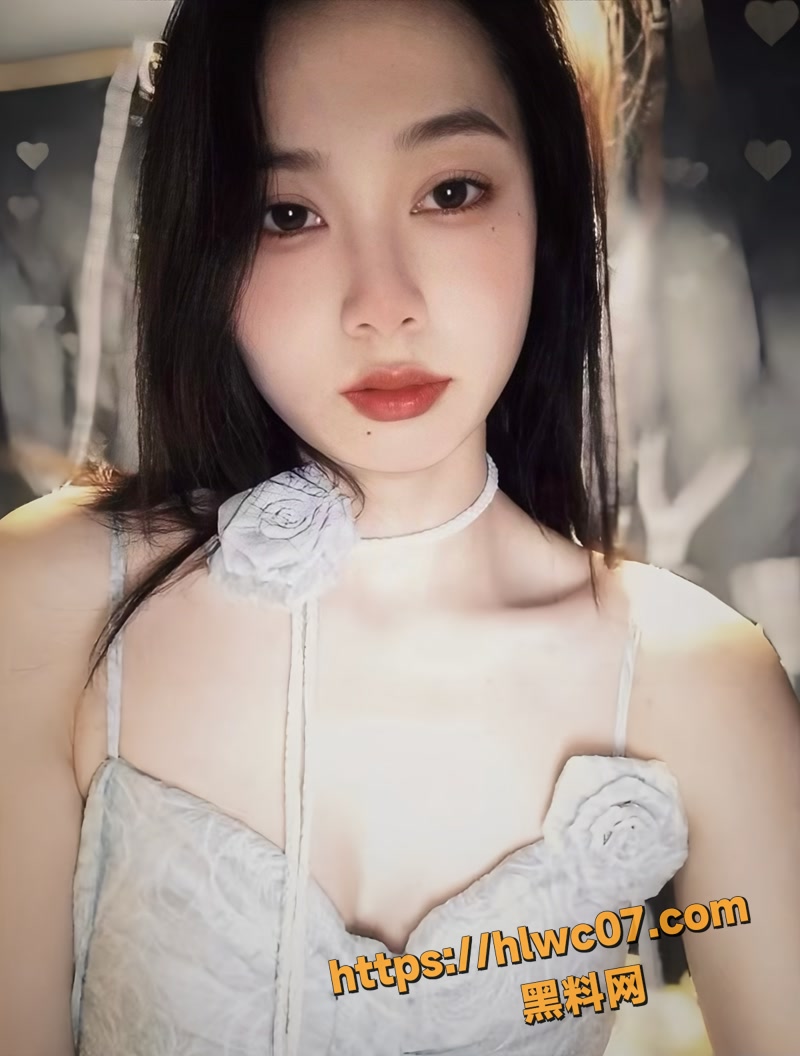 风韵犹存气质美少妇 露出超反差一面 大量性爱自拍视频流出 翘臀被疯狂后入