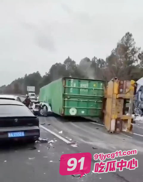 宁波杭甬高速重大交通事故 逃出生天车主爆出现场视频！ 配图5