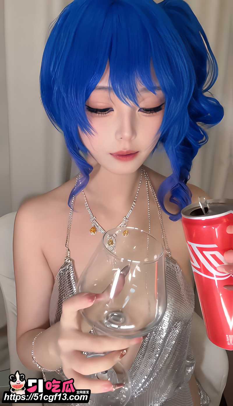 推特巨乳女神蜜汁猫裘 6 推特巨乳女神蜜汁猫裘 6