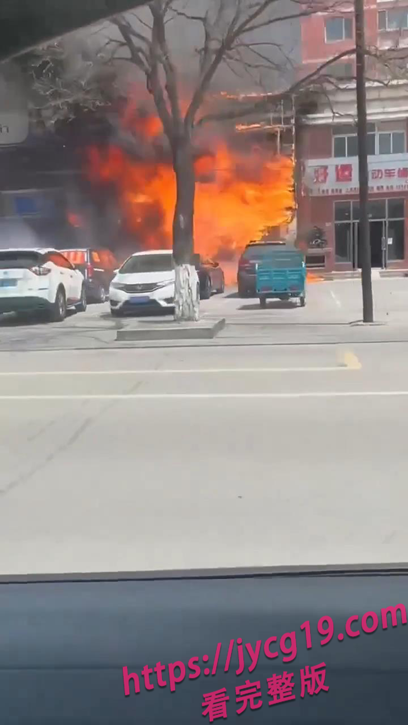 辽宁白塔区饭店起火致22死 现场惨烈目击者发声