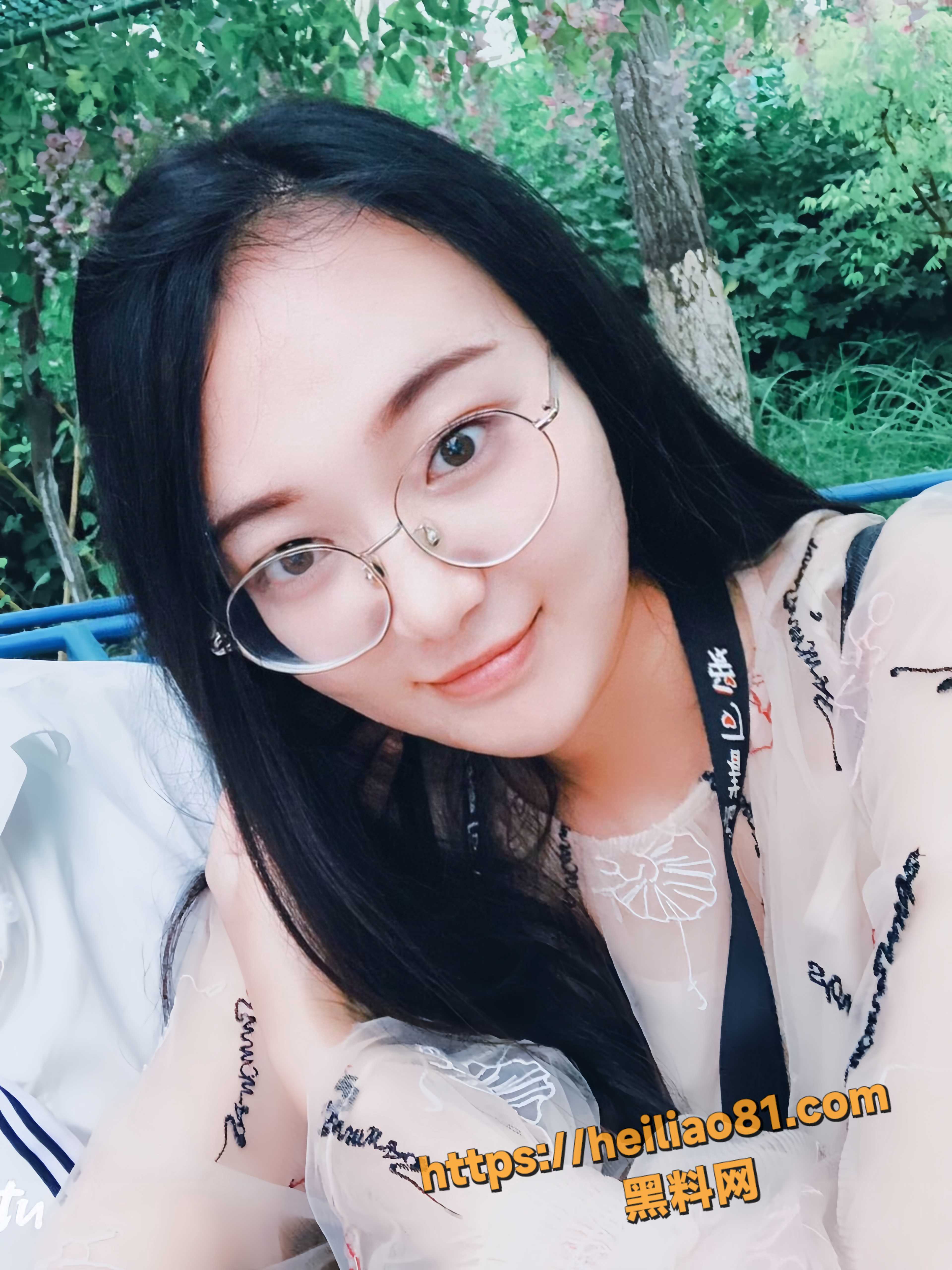 湖南长沙风骚人妻 李晶 出轨约炮视频曝光 表面清纯背地里淫荡无比！
