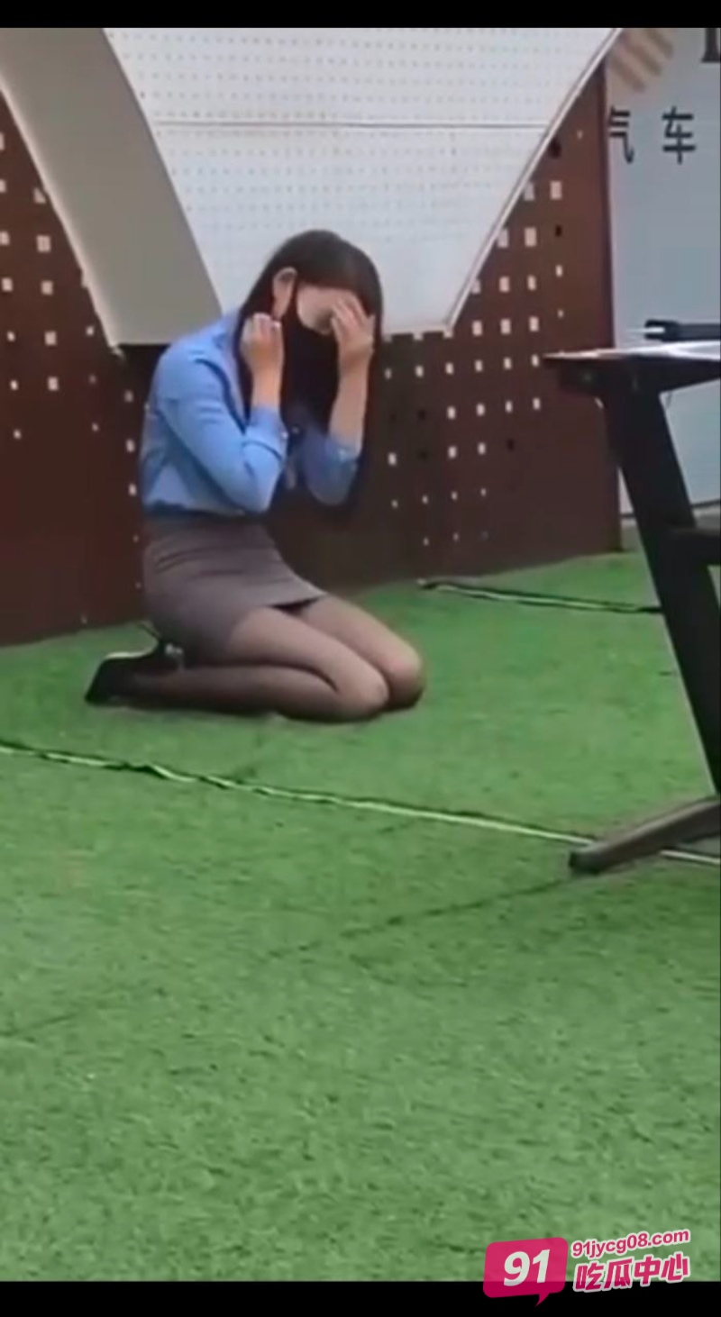 当今社会反差女干的离谱事, 七个视频带你看真实案例, 曝光后引人深思 配图8
