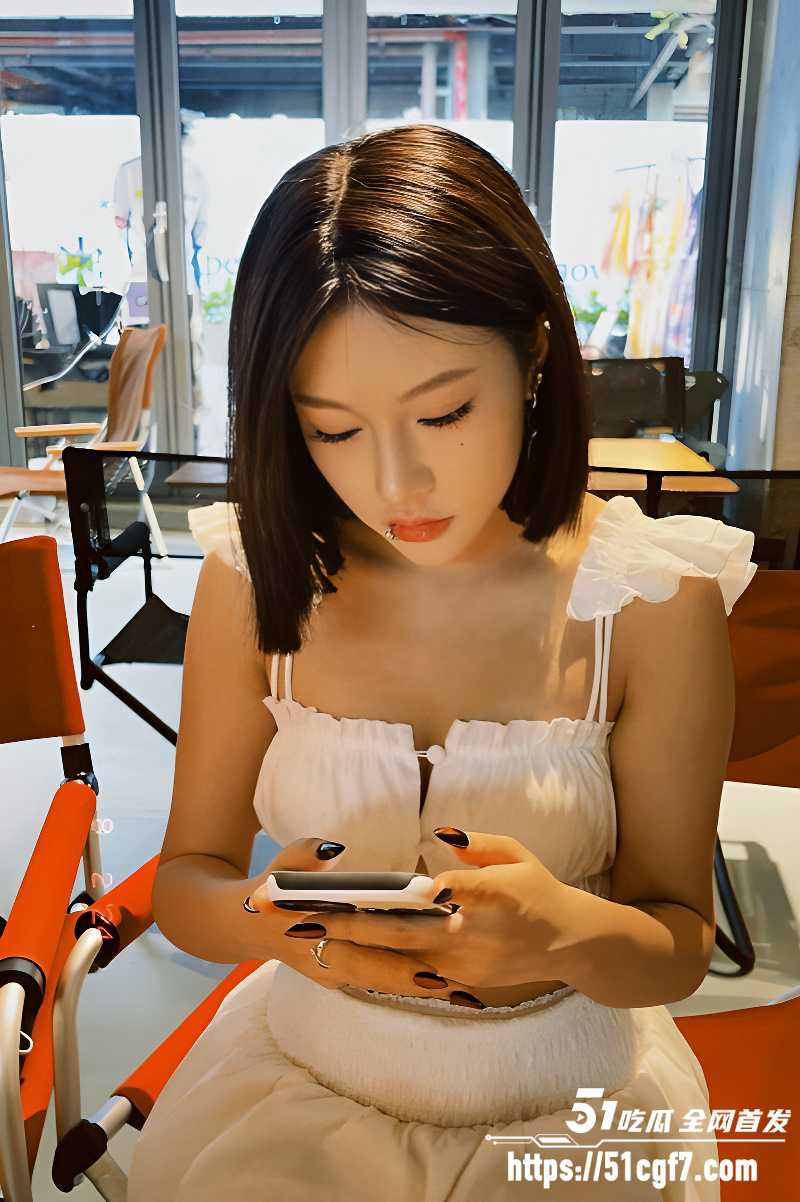 舌钉唇钉精神小妹最新私生活曝光 1
