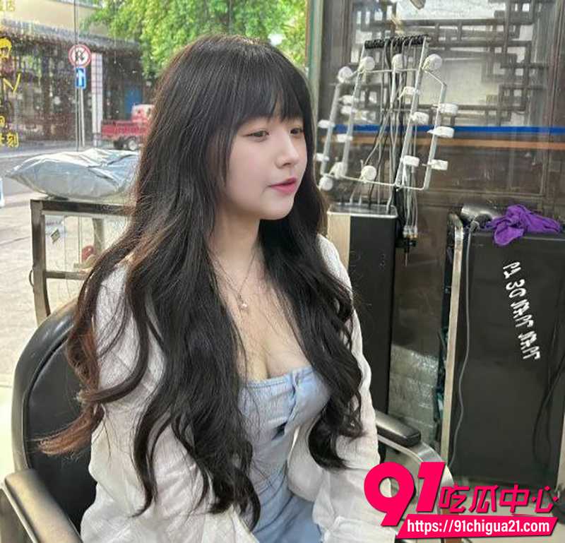 湖南大学生张雪婷裸贷视频 3 湖南大学生张雪婷裸贷视频 3