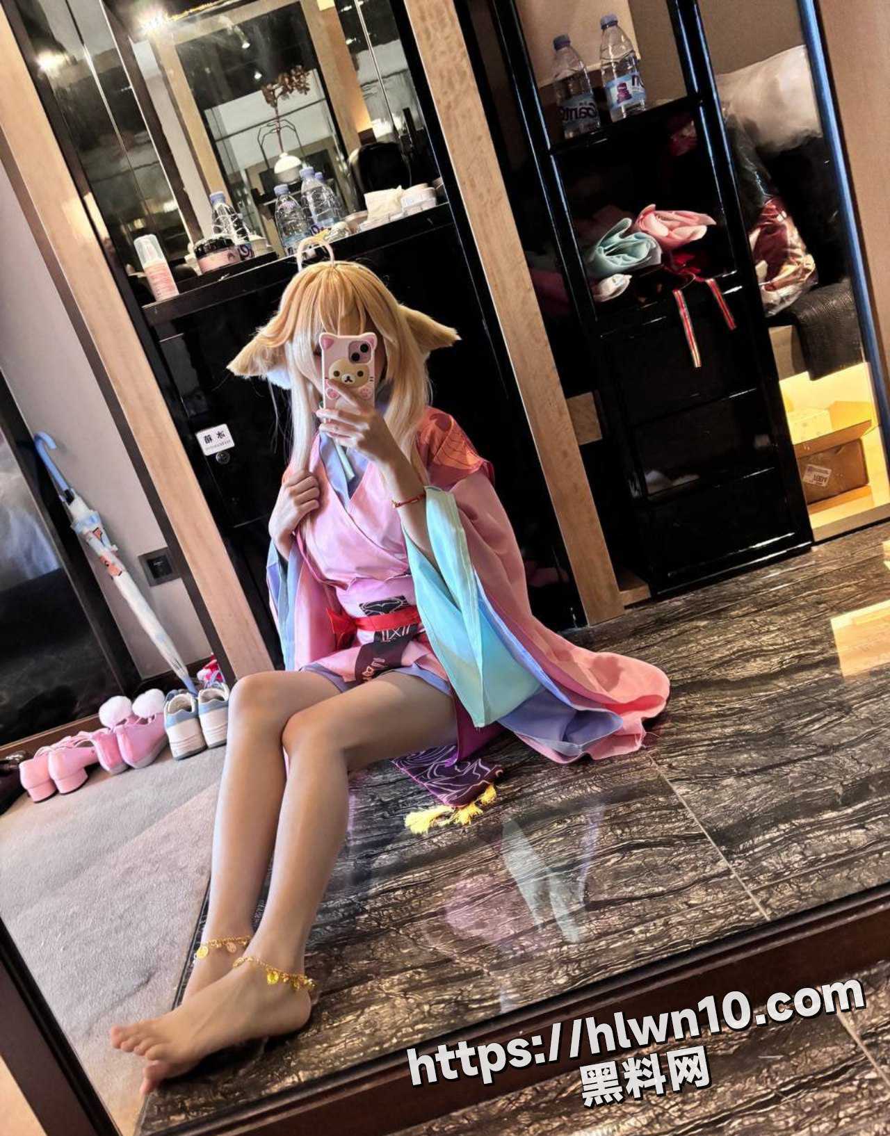 新晋人气萌妹 哦U/莹莹 裸舞定制分享 超稚嫩美体在镜头前绽放光芒 骨感身材必须导管！