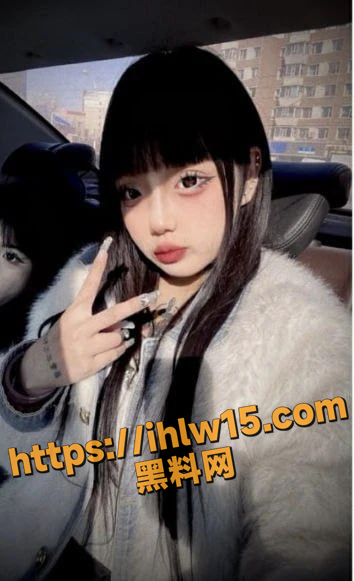 快手萝莉网红大柔 花臂花腿精神小妹与屌丝小伙全裸吃奶！