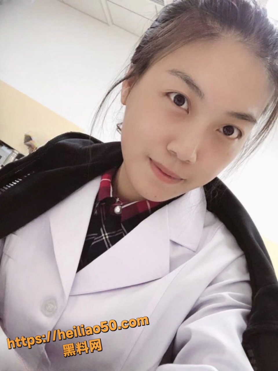 湖南三甲医院护士 廖羡丽 私下给院长当母狗 看似良人实则淫荡出轨视频曝光！